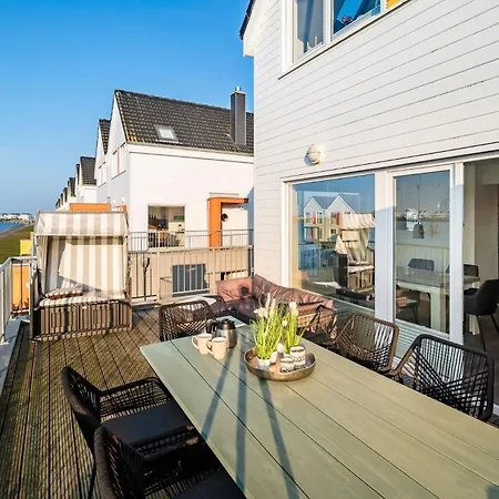 But Meere Apartment *