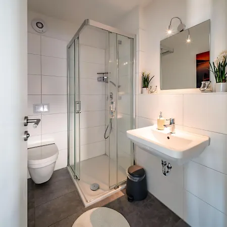 But Meere Apartment