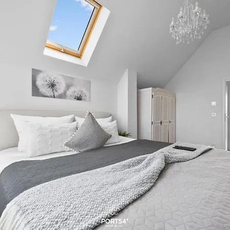 But Meere 奥尔本尼兹