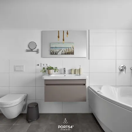 But Meere Apartment *
