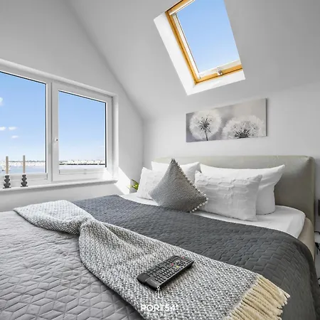 But Meere Apartment *